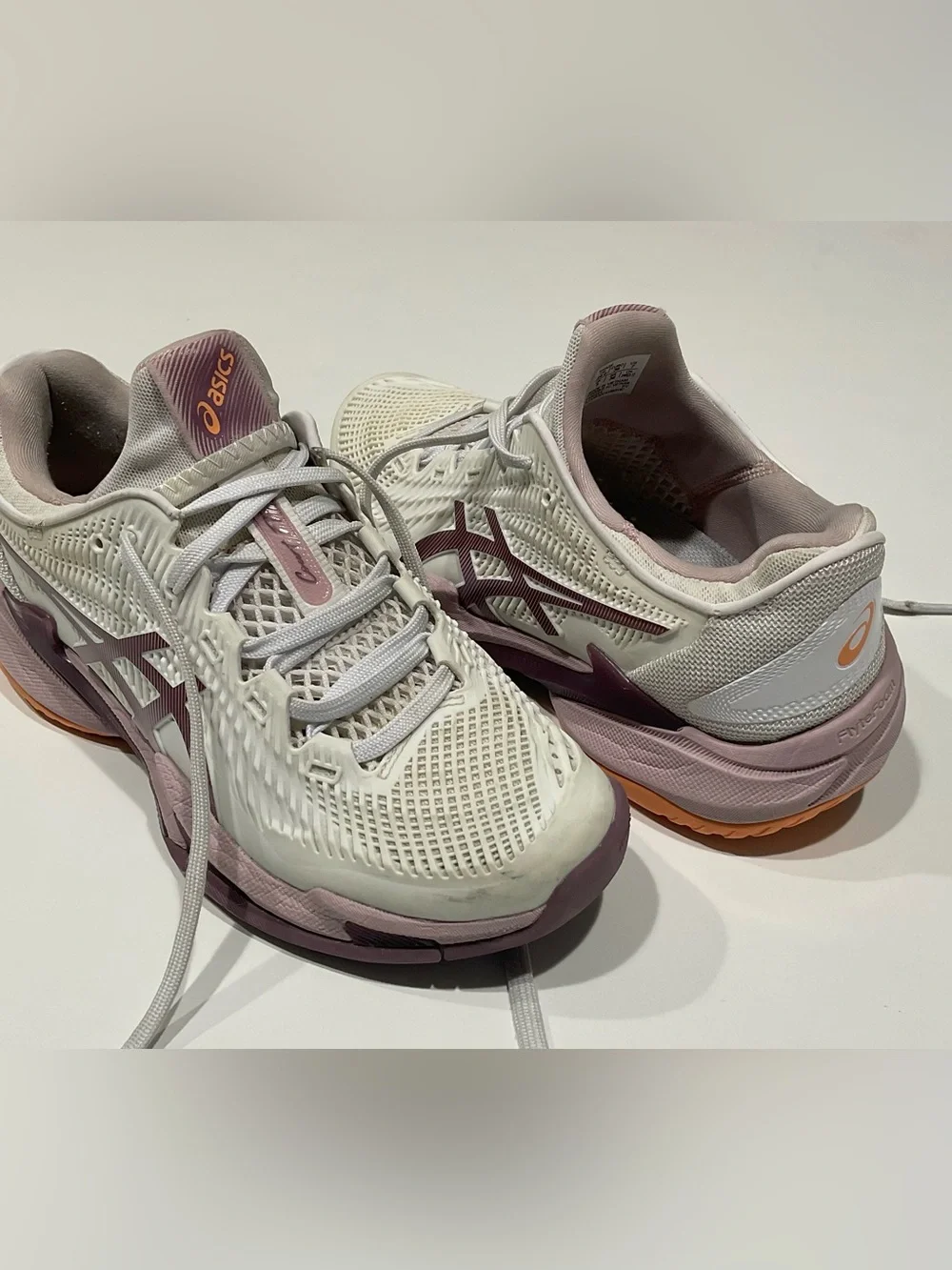 🌼🌼ASICS Girl’s White Lavender Court FF FlyteFoam Tennis Shoes, 7